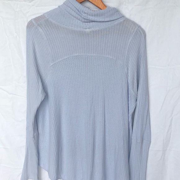 Free people distressed light blue sweater cowl - Picture 5 of 5
